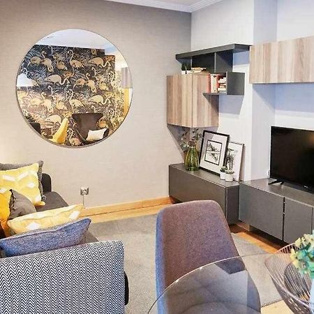 Apartamento Mariscal Pontevedra Bagian luar foto