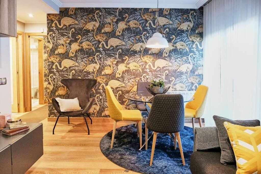 Apartamento Mariscal Pontevedra Bagian luar foto